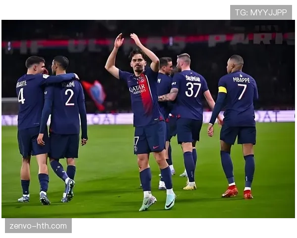 球队逆转惊艳全场,绝境中演绎经典逆袭,展现强大竞争力 球队逆转惊艳全场,绝境中演绎经典逆袭,展现强大竞争力